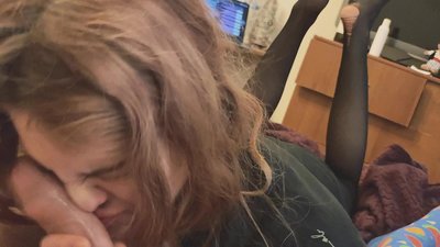 Titi ng lalamunan, punit na pantyhose at punit na takong ang sarap salubungin